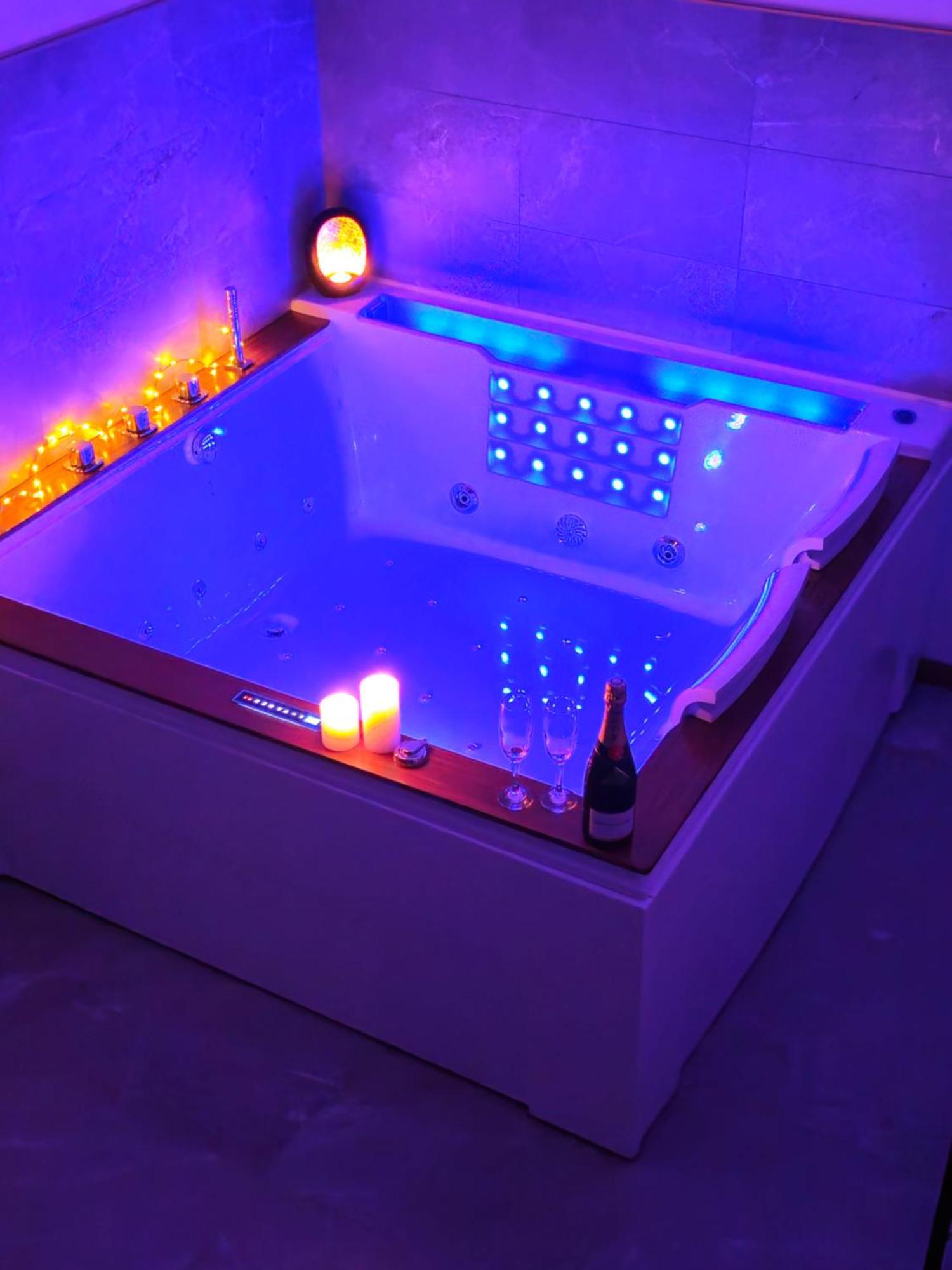 Loft De Luxe Le Chic, Grand Jacuzzi, Vue Port De Plaisance Lejlighed Saint-Valery-en-Caux Eksteriør billede